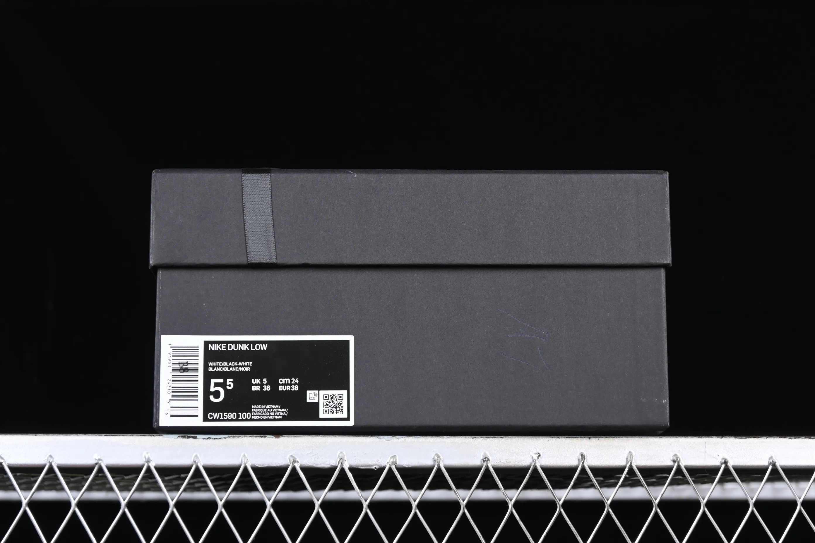 All Categories Nk SB Dunk Series Nk SB Dunk Low Low-top Sneakers Gift Box Nk Dunk Low Tokyo Raspberry Black Pink Customized Deconstructed Strap Casual Sneakers CW1590-100
